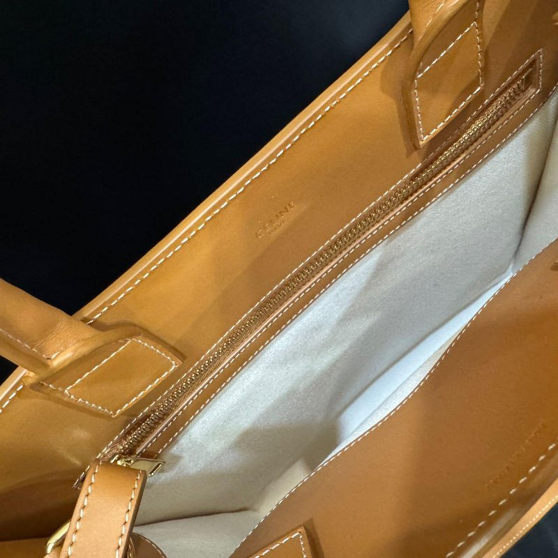 💎Han's house精品服飾💎CELINE tote 皮 直式 手提 斜背 托特 包 義大利製 33X28X7 現貨 原價63000-8