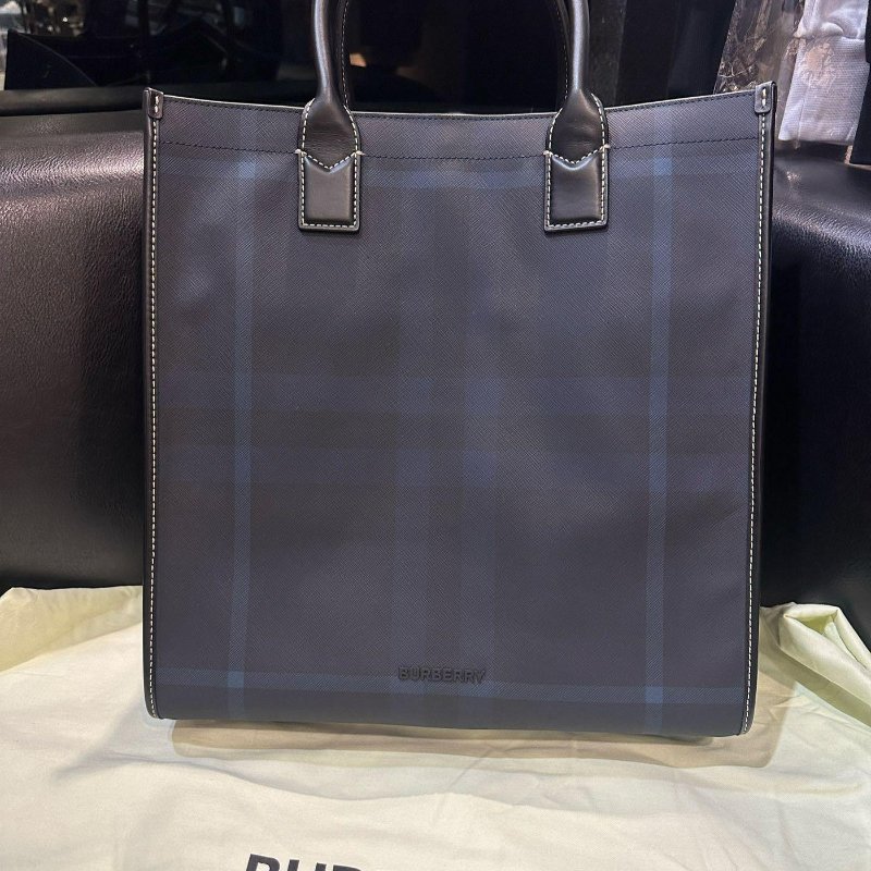 💎Han's house精品服飾💎Burberry 格紋 牛皮 可拆肩帶 托特 包 義大利製 現貨 原價59000-0