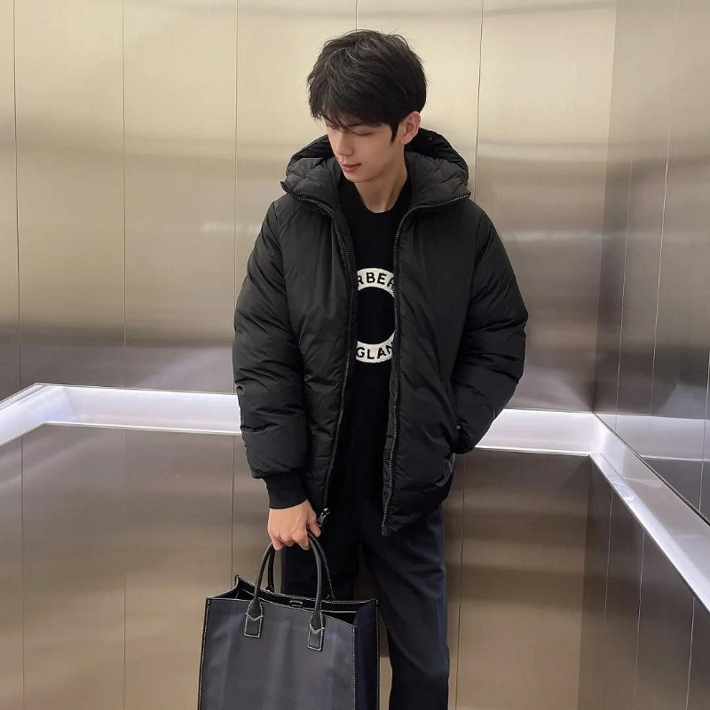 💎Han's house精品服飾💎Burberry 格紋 牛皮 可拆肩帶 托特 包 義大利製 現貨 原價59000-1