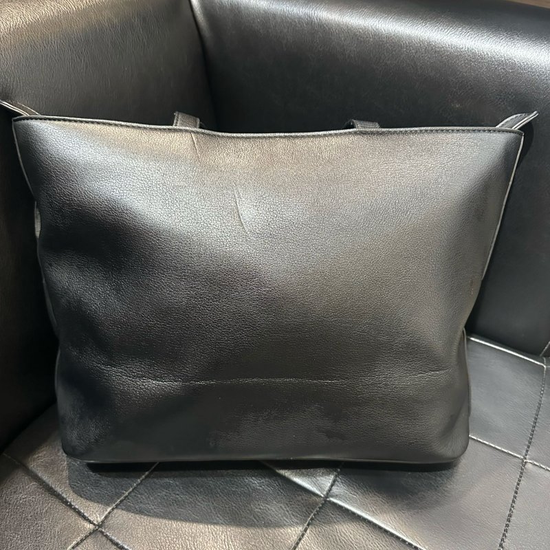 💎Han's house精品服飾💎LOVE MOSCHINO 流蘇字母印花皮革肩背托特包 九成新 有壓痕-6