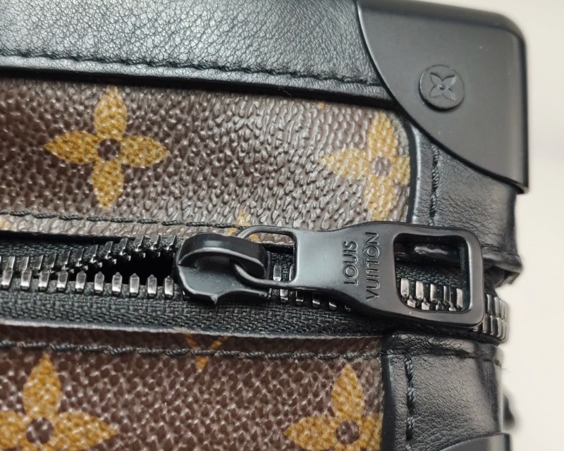 Louis Vuitton Soft Trunk (M44478) 原花拉鍊斜背方盒包-7