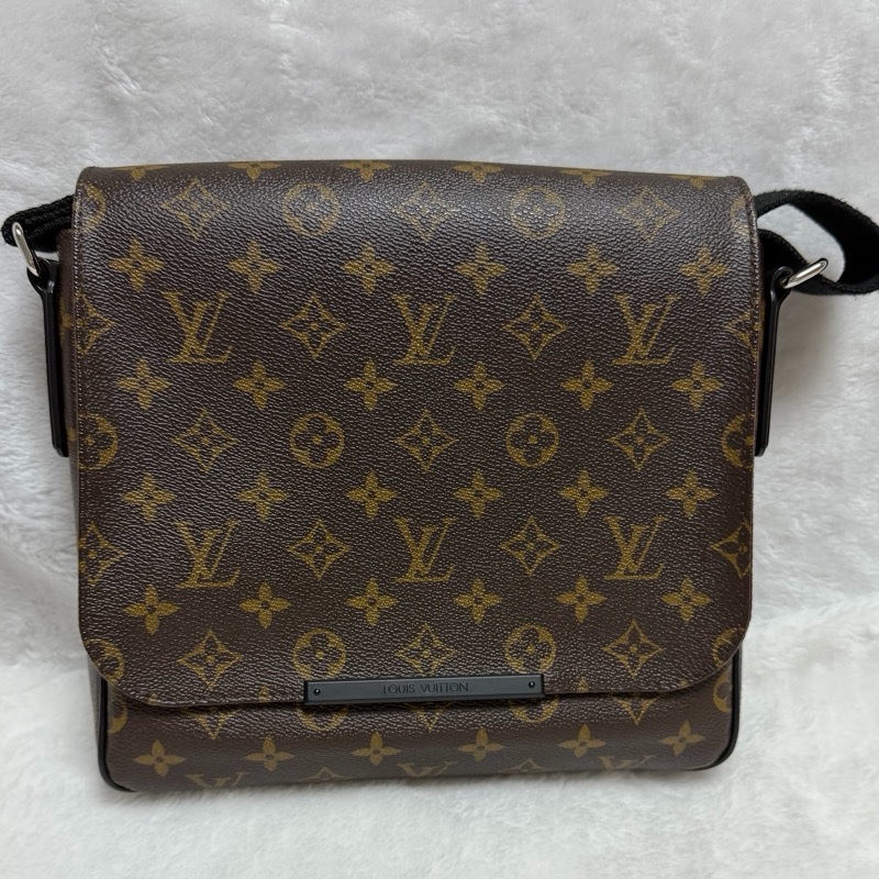 ▫️95成新▫️LV男生老花斜背包郵差包翻蓋包-5