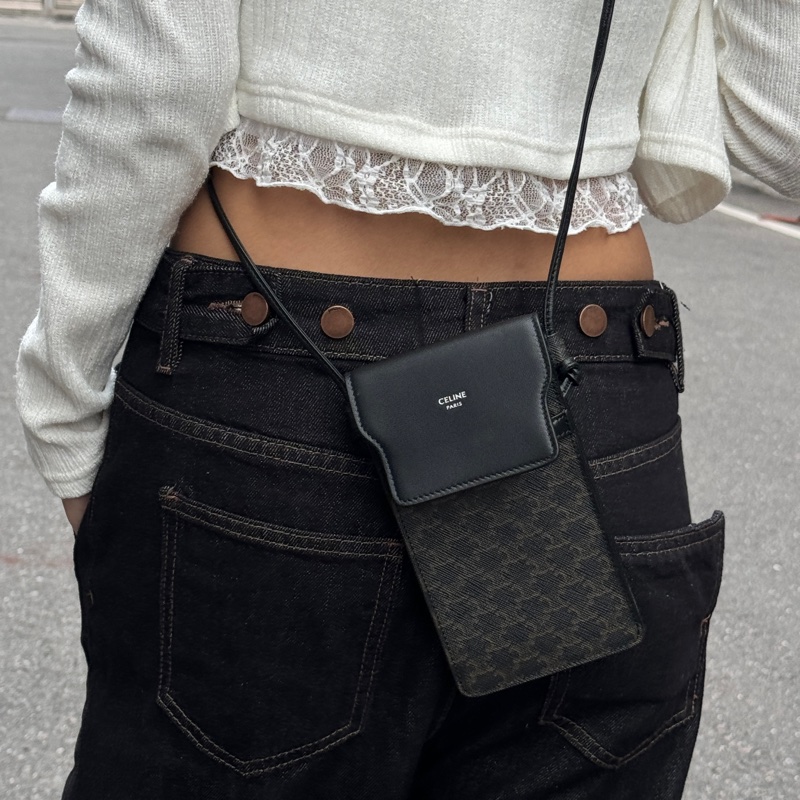 【全新品】 Celine 經典黑老花 斜背包 (專櫃45000)-0