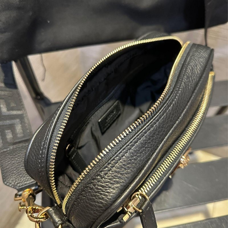 💎Han's house精品服飾💎VERSACE 凡賽斯 女神頭 頂級黑牌 小牛皮 側背包-4