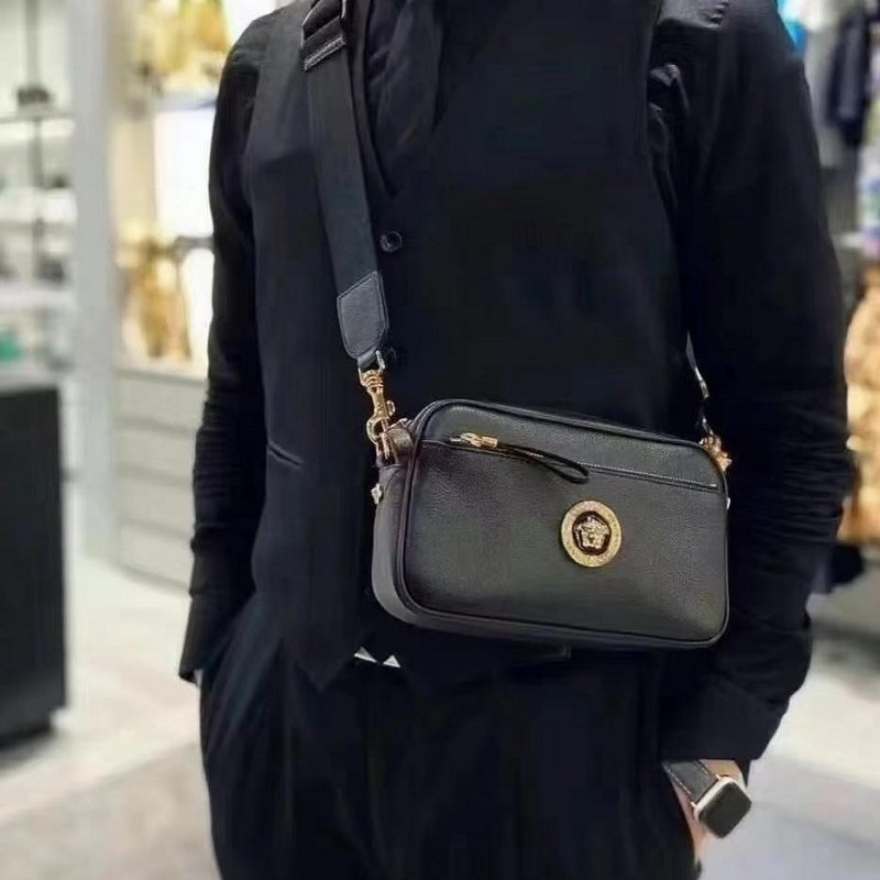 💎Han's house精品服飾💎VERSACE 凡賽斯 女神頭 頂級黑牌 小牛皮 側背包-6