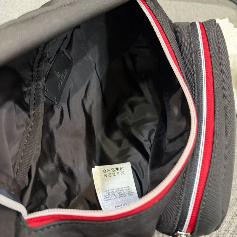 💎Han's house精品服飾💎moncler 防水 腰包 現貨 原價29000-5