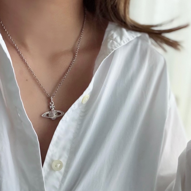 Vivienne Westwood🪐經典土星項鍊Mini Bas Relief Pendant Necklace-1