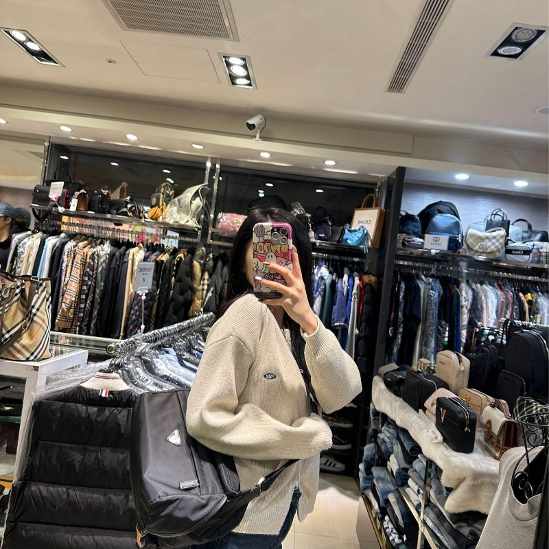 💎Han's house精品服飾💎 PRADA 三角鐵牌 尼龍 防水 側背 包 現貨 VA0991 原價79000-9