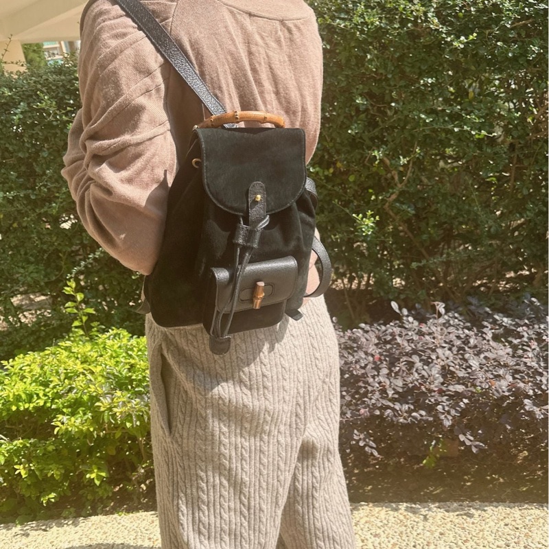 古馳 中古竹節後背包 後背包 後背包 雙肩包 黑色 黑色皮革 中古  中古包背囊 經典款 迷你 vintage gucci black suede /leather bamboo mini backpack  古董包-1