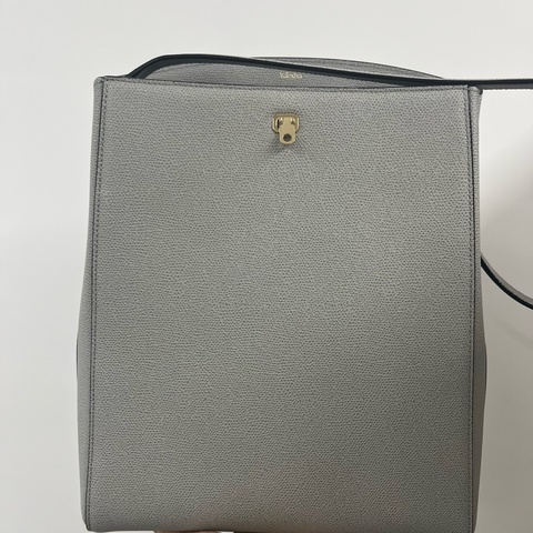 全新 Valextra水桶 brera shoulder bag 水桶包（岩石灰ash grey)