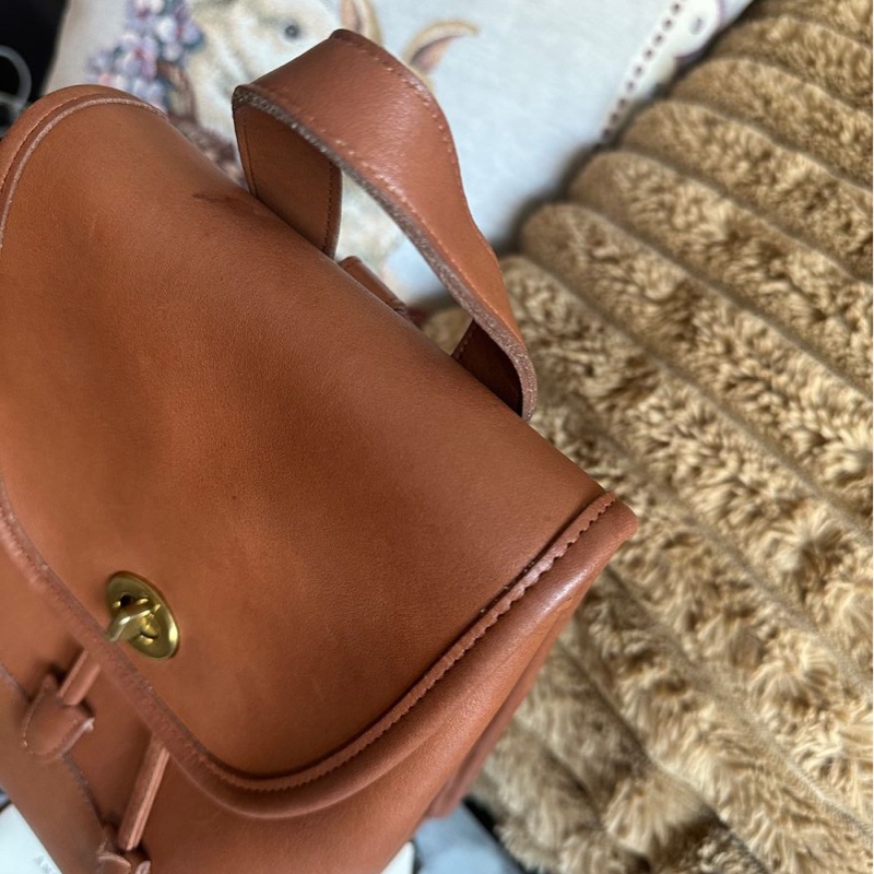 蔻馳 中古後背包 後背包 後背包 雙肩包 皮革 美式靈魂 中古  中古包背囊 經典款 迷你  美式復古 vintage coach mini backpack-18