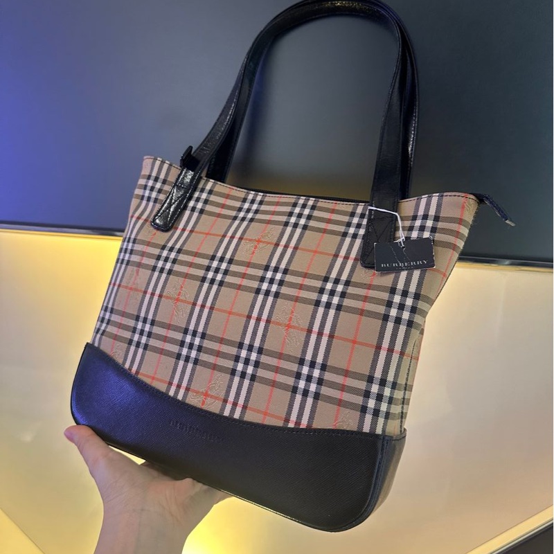 博柏利 托特包 手提包 很新 腋下包 側背包  英倫風 黑色皮革老花 米色底格紋帆布 中古包 復古包 古董包 burberry nova check shoulder bag tote bag-5