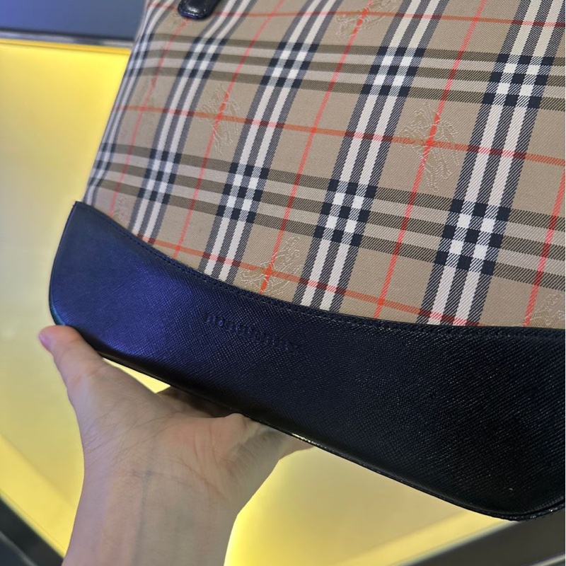 博柏利 托特包 手提包 很新 腋下包 側背包  英倫風 黑色皮革老花 米色底格紋帆布 中古包 復古包 古董包 burberry nova check shoulder bag tote bag-11