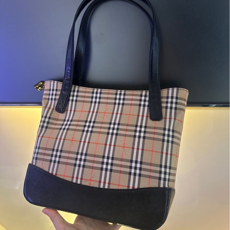 博柏利 托特包 手提包 很新 腋下包 側背包  英倫風 黑色皮革老花 米色底格紋帆布 中古包 復古包 古董包 burberry nova check shoulder bag tote bag-13