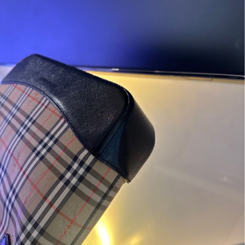 博柏利 托特包 手提包 很新 腋下包 側背包  英倫風 黑色皮革老花 米色底格紋帆布 中古包 復古包 古董包 burberry nova check shoulder bag tote bag-17