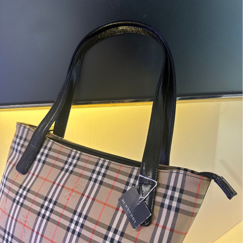 博柏利 托特包 手提包 很新 腋下包 側背包  英倫風 黑色皮革老花 米色底格紋帆布 中古包 復古包 古董包 burberry nova check shoulder bag tote bag-20