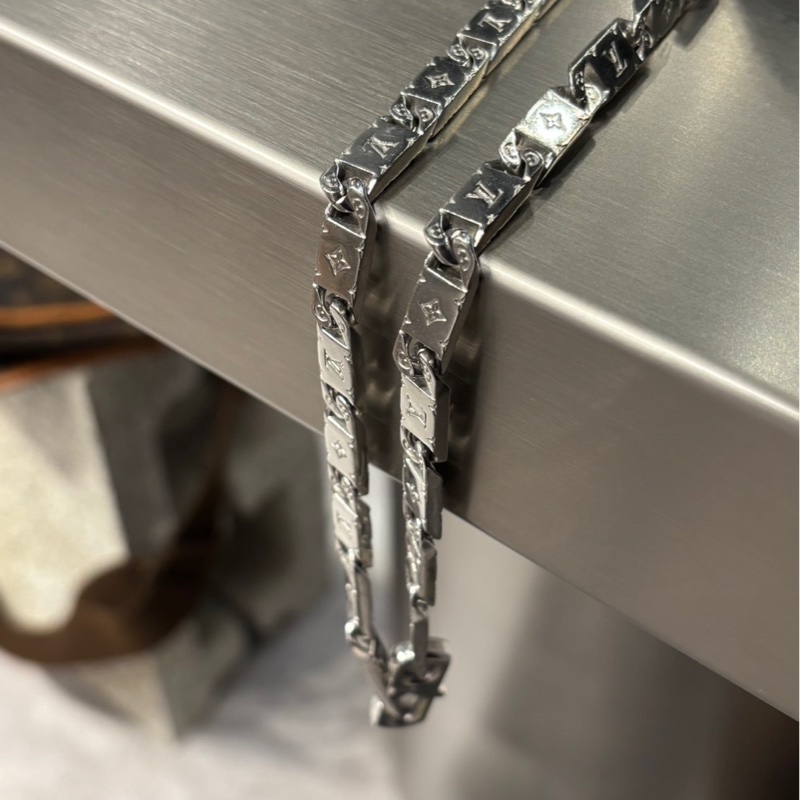 Louis Vuitton Monogram Tied Up 項鏈-5