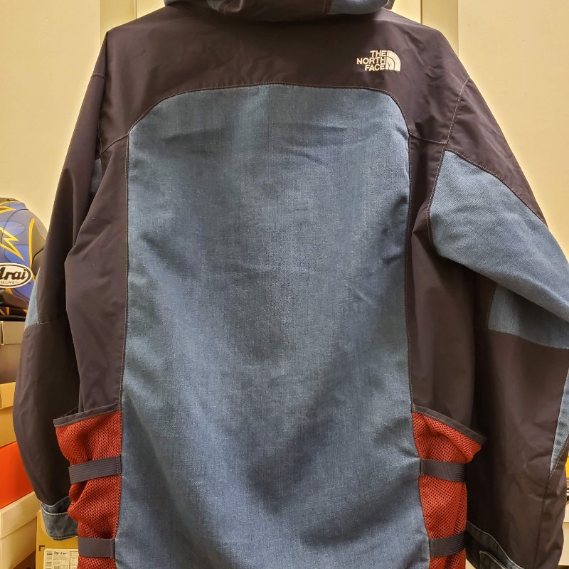The North Face UE 男款藍色牛仔拼接CORDURA耐磨連帽外套-1