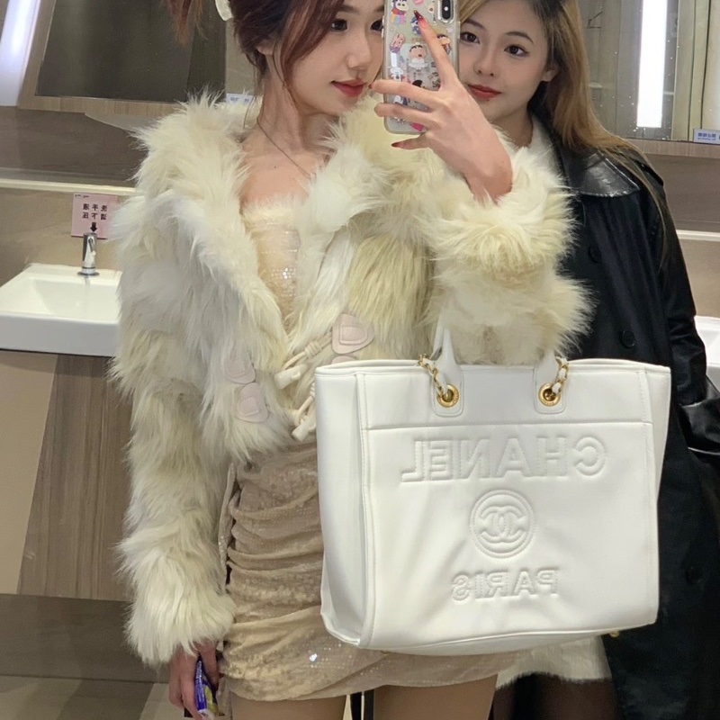 Chanel 全皮白色小號沙灘包 芯片款32.5*24cm 99新配件子袋 塵袋-0