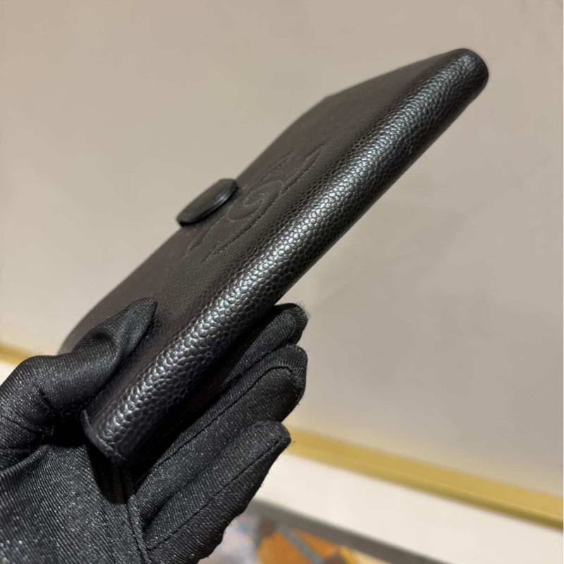 Chanel絕版大雙c 黑魚子醬 釦式長夾-2