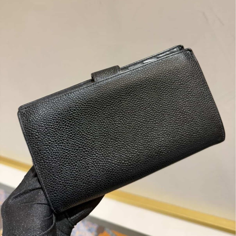 Chanel絕版大雙c 黑魚子醬 釦式長夾-8