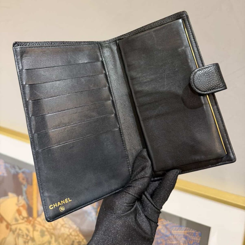 Chanel絕版大雙c 黑魚子醬 釦式長夾-18