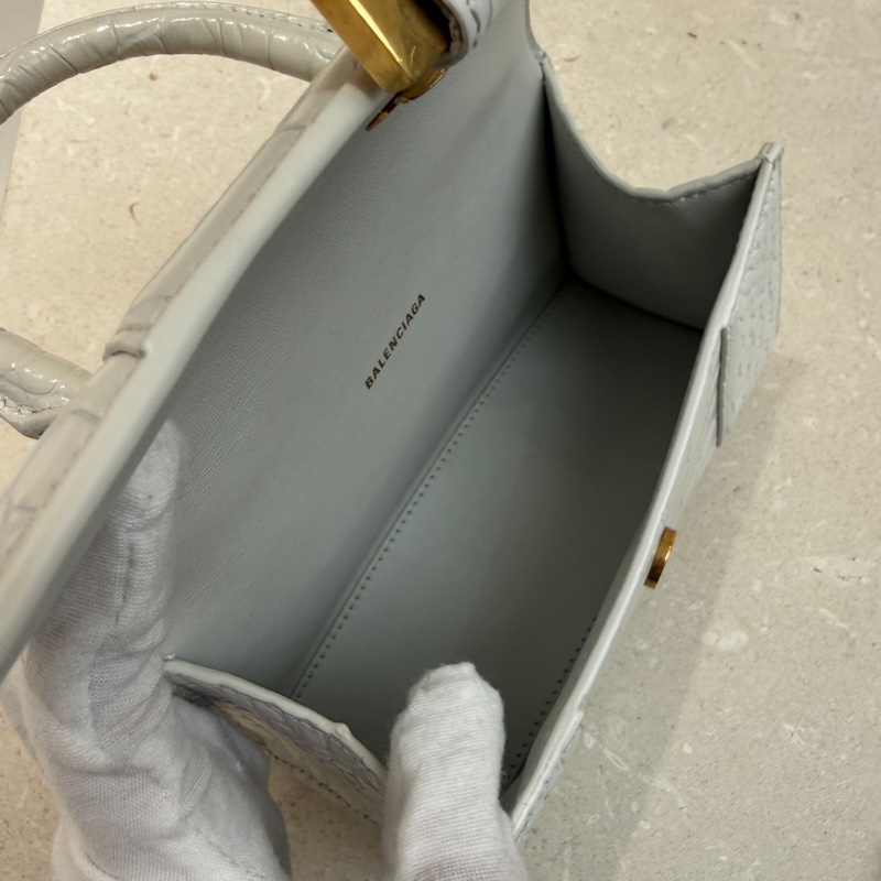 Balenciaga巴黎世家 hourglass 金扣鰐魚紋沙漏包 鰐魚紋牛皮 迷你 女白色。-6