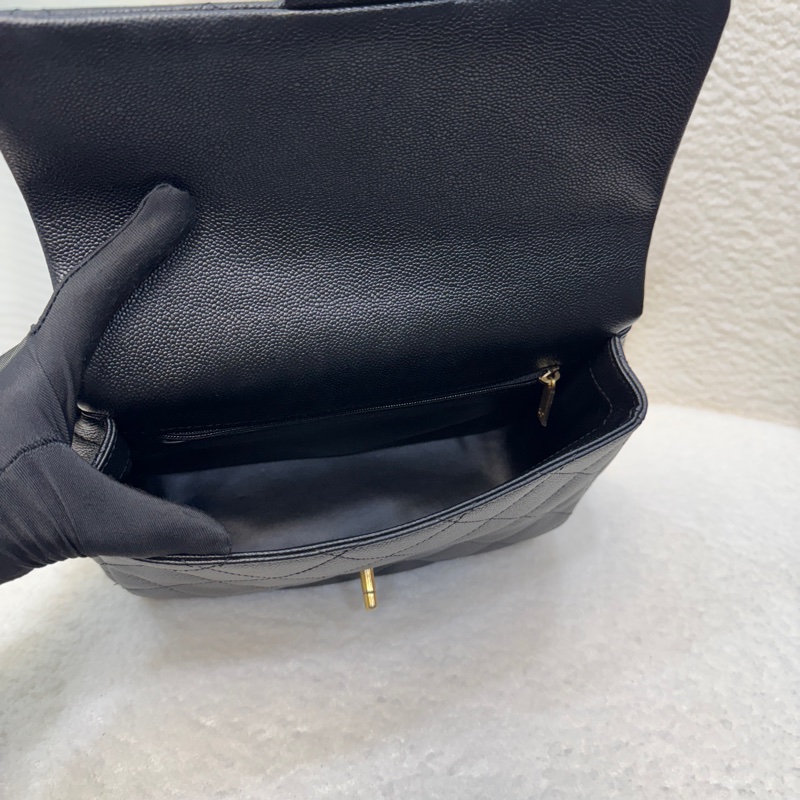 香奈兒cf方胖子 Chanel 23P黑金荔枝牛愛心調節釦肩背包AS3921 近新閒置品🖤可送禮-16