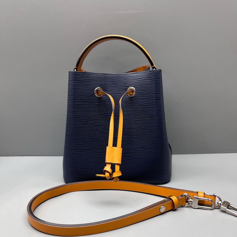 LouisVuitton 路易威登深藍色水波紋抽繩水桶包 尺寸20*20 🈚附件-0