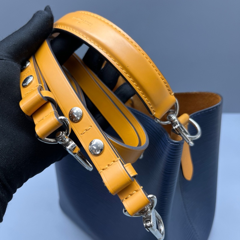 LouisVuitton 路易威登深藍色水波紋抽繩水桶包 尺寸20*20 🈚附件-6