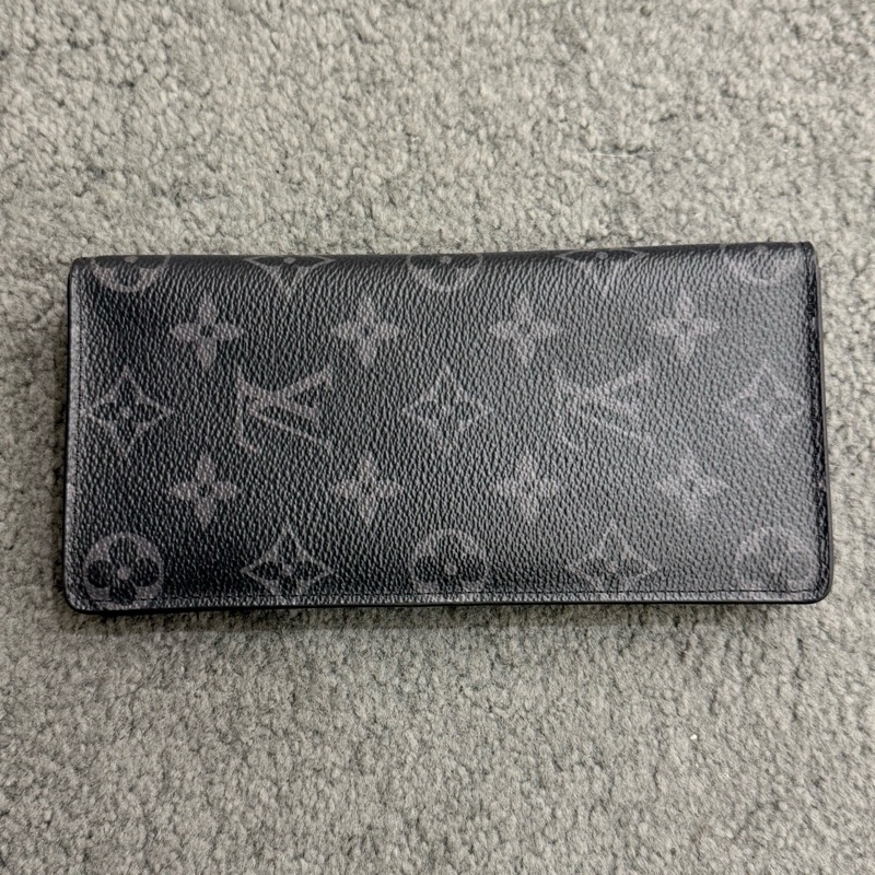 LouisVuitton路易威登 黑武士老花 BRAZZA 長錢包 對折款錢包 尺寸約19×10cm-1