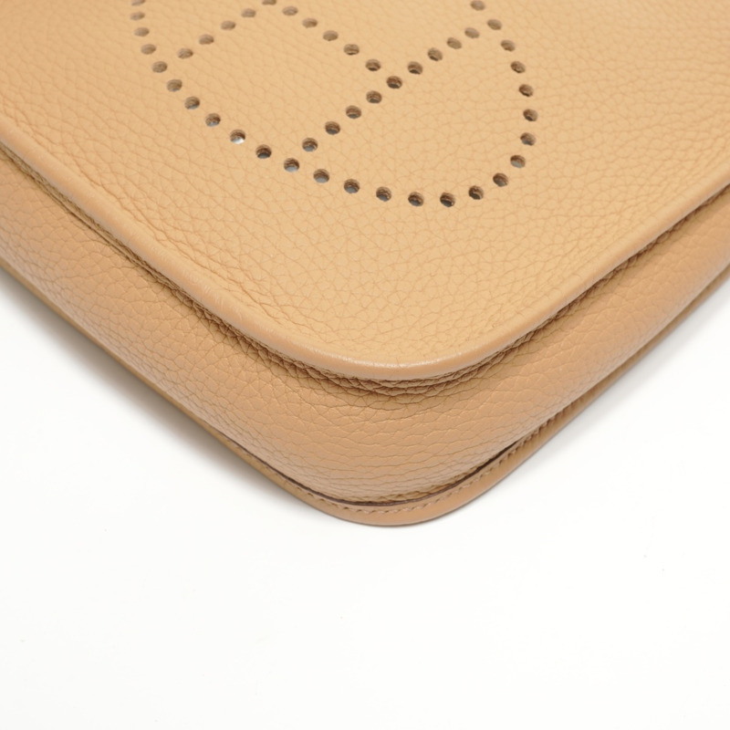 愛馬仕 Evelyne TPM Taurillon 皮革肩背包，B 印記，米色-5