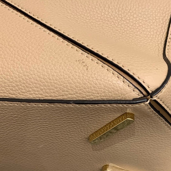 98新 Loewe 羅意威 puzzle中號沙色幾何包 手提斜挎包 底長29 附件肩帶-10