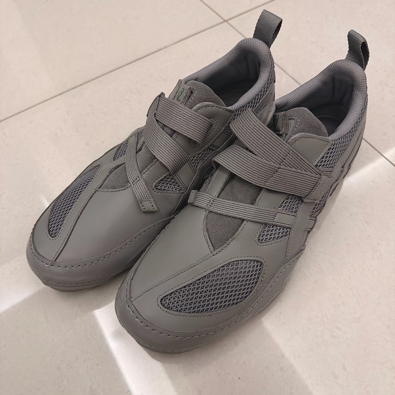 三宅一生 限量版聯名球鞋-1