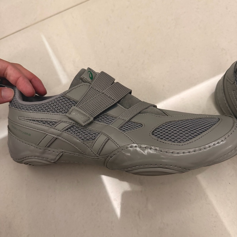 三宅一生 限量版聯名球鞋-2