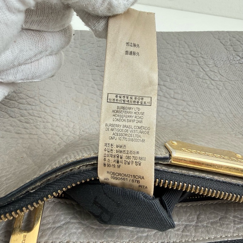 Burberry/博柏利 牛皮 斜挎包 金扣-8