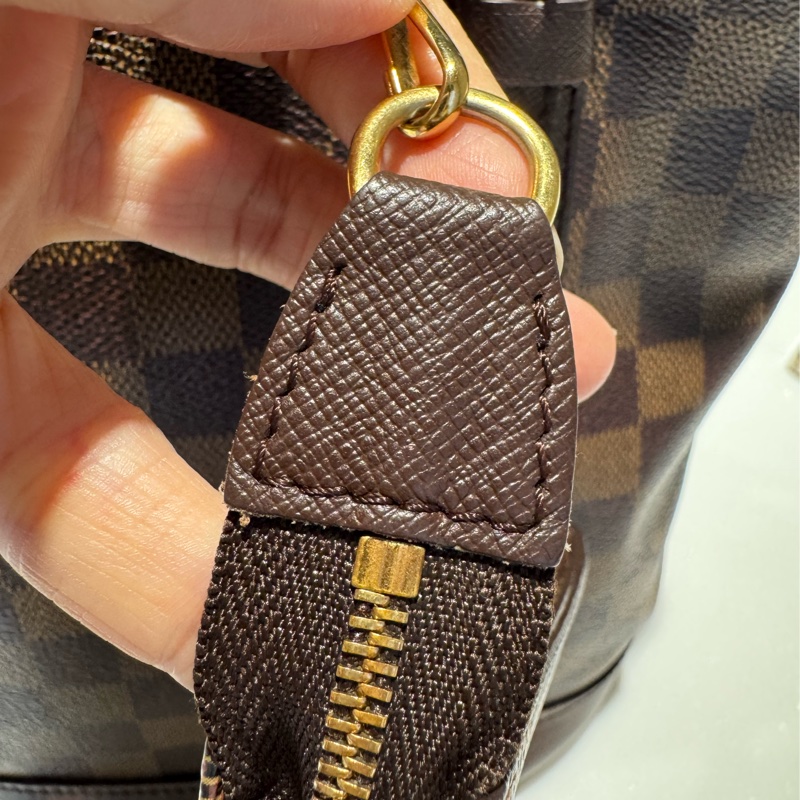 LV棋盤格子母包-19