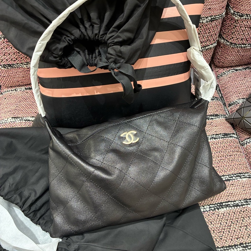 誰在找🧐香奈兒Chanel 中號 流浪包 黑色hono 🉑肩背🉑手提 包身輕👍-0