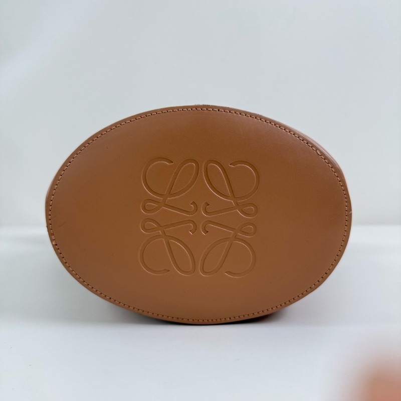 羅意威/Loewe 卡其色牛皮抽繩斜挎包-7