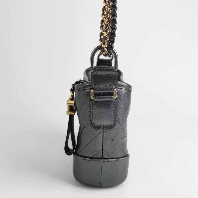 Chanel Gabrielle流浪包小號油蠟皮V紋絎縫雙鏈設計單肩包斜挎包-2