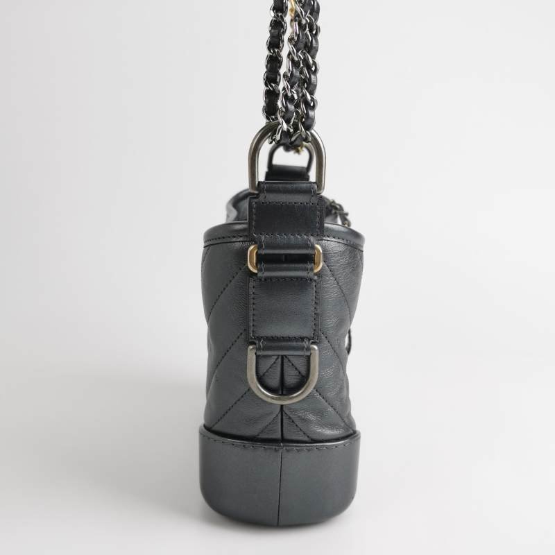 Chanel Gabrielle流浪包小號油蠟皮V紋絎縫雙鏈設計單肩包斜挎包-3