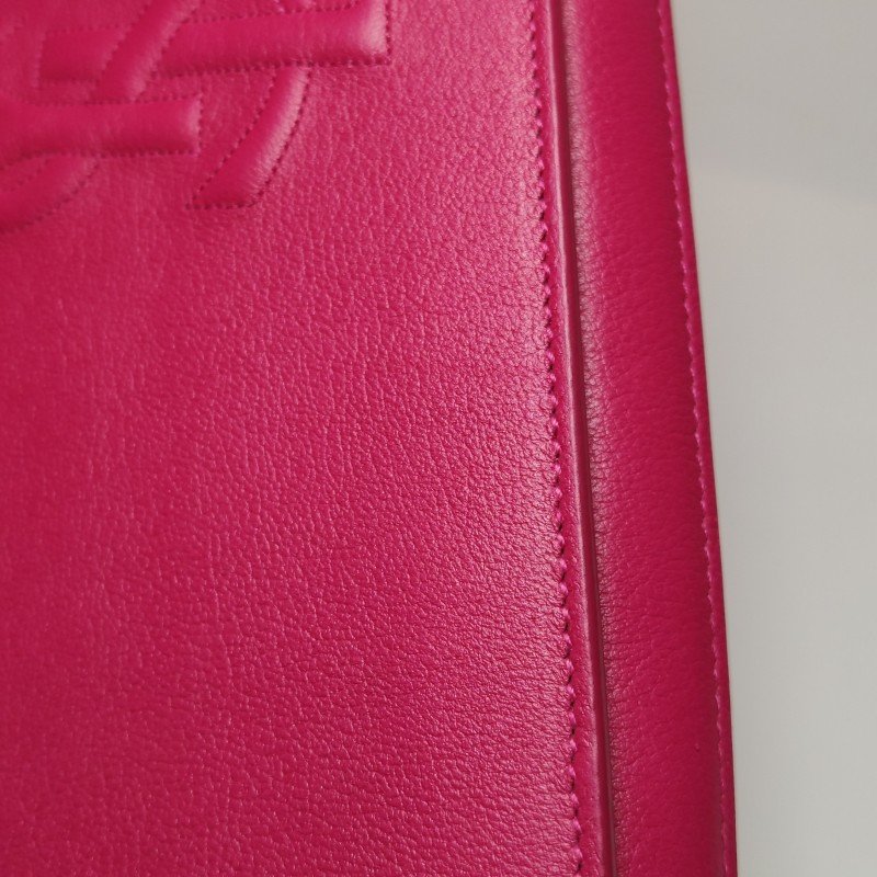 Saint Laurent 牛皮純色字母Logo手拿包-11