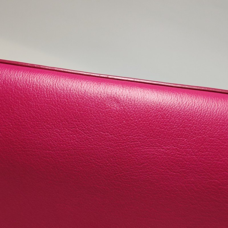 Saint Laurent 牛皮純色字母Logo手拿包-12