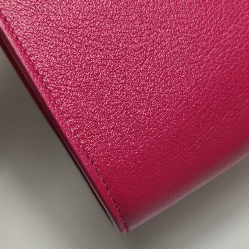 Saint Laurent 牛皮純色字母Logo手拿包-15