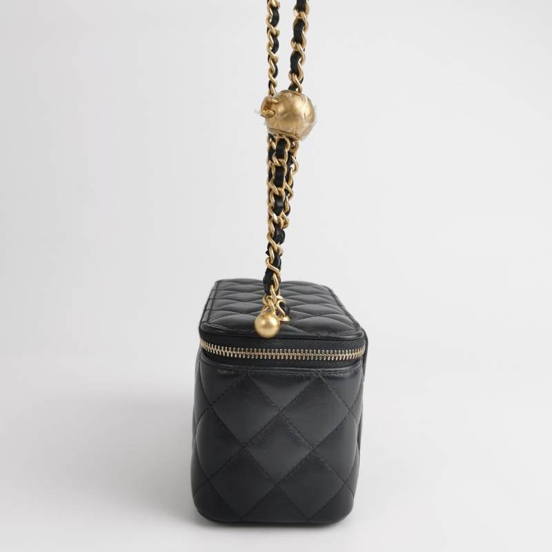 ChanelVanity Case羊皮純色菱格絎縫金球雙C標 識斜背包單肩包-2