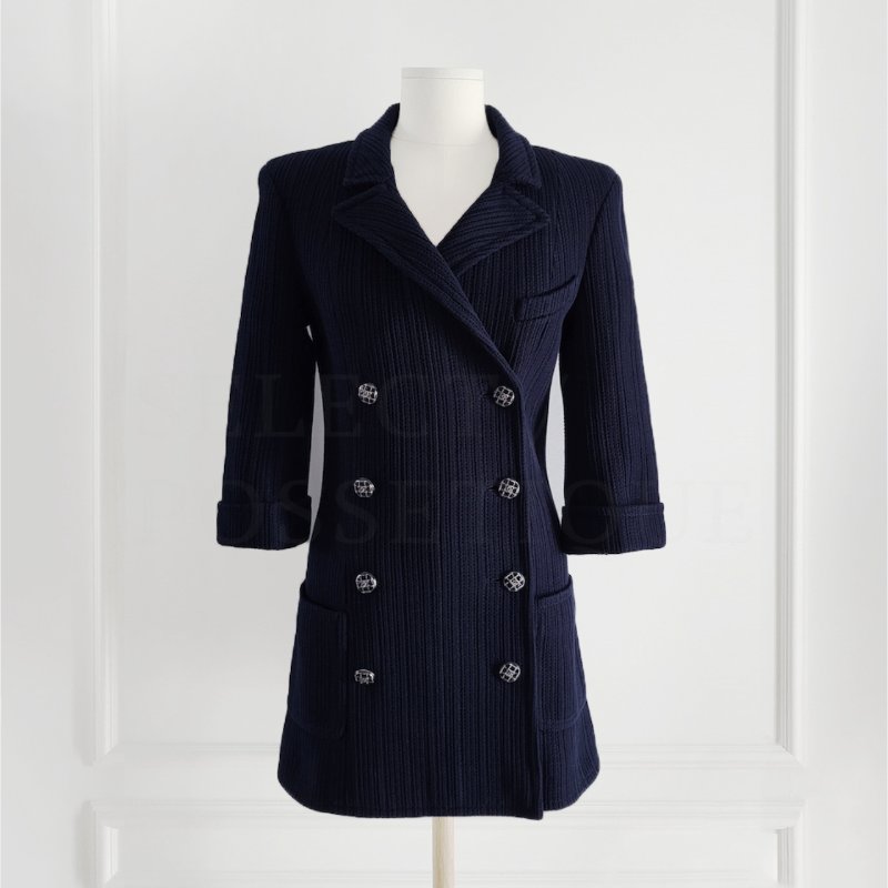 ❤️CHANEL 深藍色經典外套 薄款 適合春夏 精緻CC紐扣-1