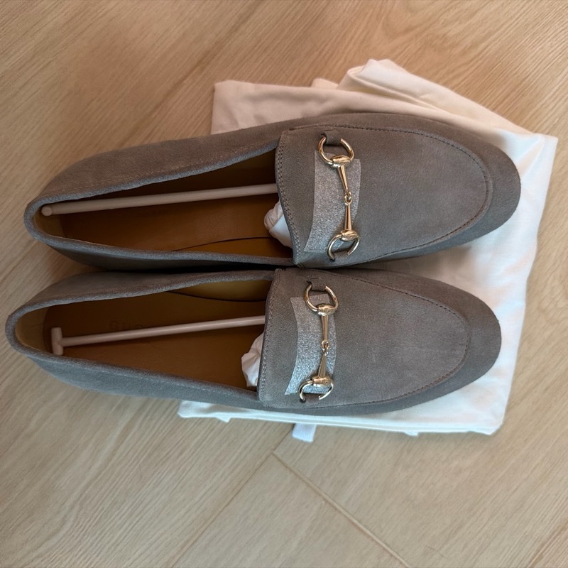 全新 GUCCI LOAFERs size 39-0