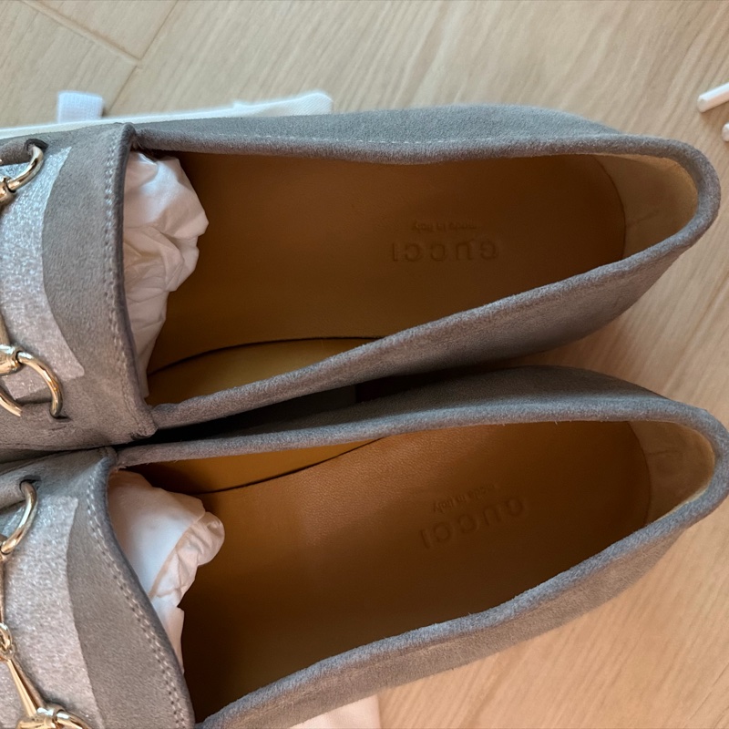 全新 GUCCI LOAFERs size 39-8