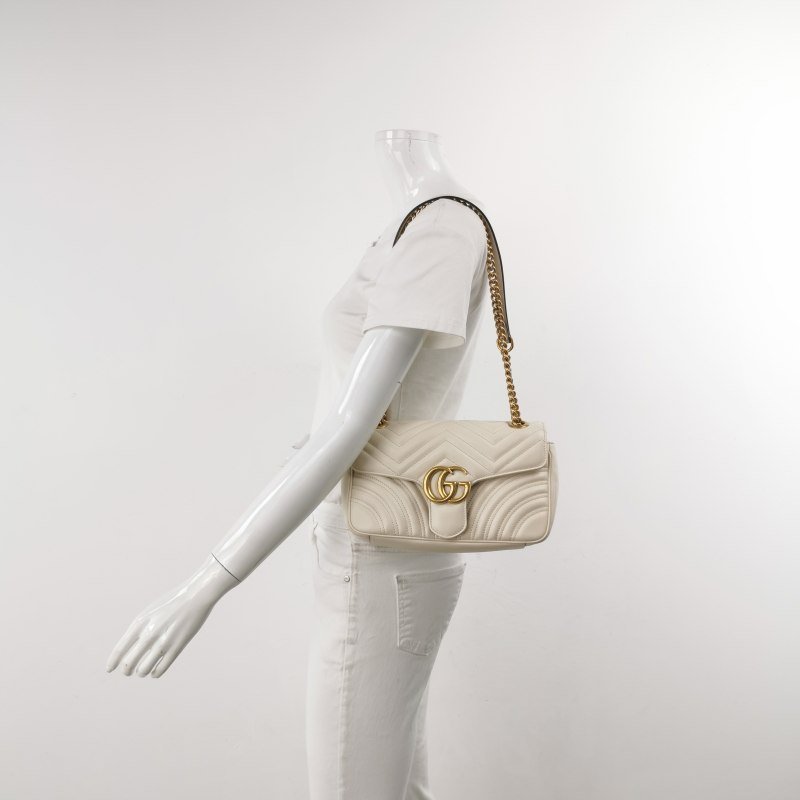 Gucci GG Marmont中型牛皮V紋絎縫雙G標誌口 蓋包肩背包-1