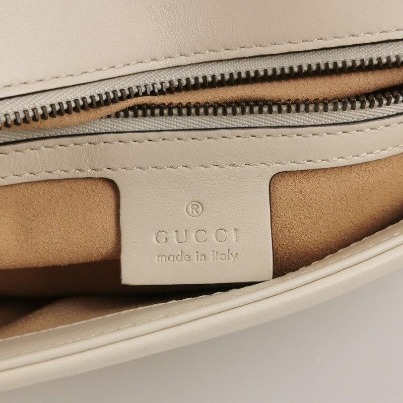 Gucci GG Marmont中型牛皮V紋絎縫雙G標誌口 蓋包肩背包-7